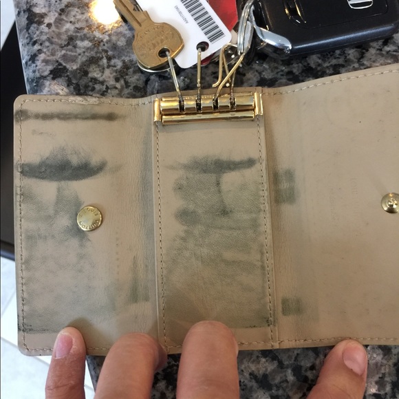 Authentic Louis Vuitton Keyholder - Picture 3 of 6